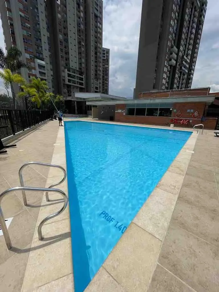 Exclusive Medellin Loma De Los Bernal Apartment 0*,